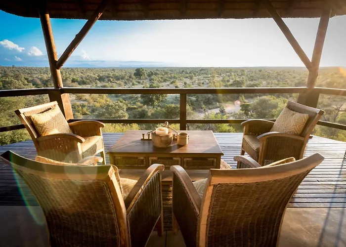 Makumu Private Game Lodge